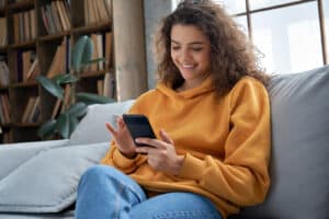 Four Essential Job Search Tips Everyone Should Follow