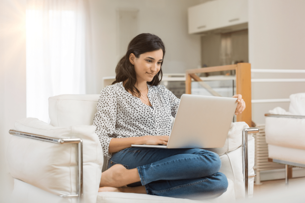 How to Get Noticed By A Prospective Employer