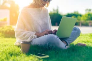 How to Land A New Job This Summer