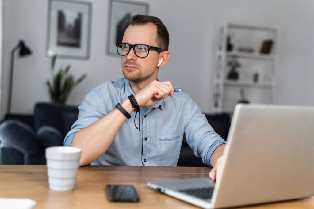 How To Job Search While Currently Employed